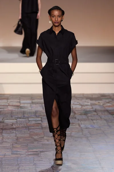 Look 24